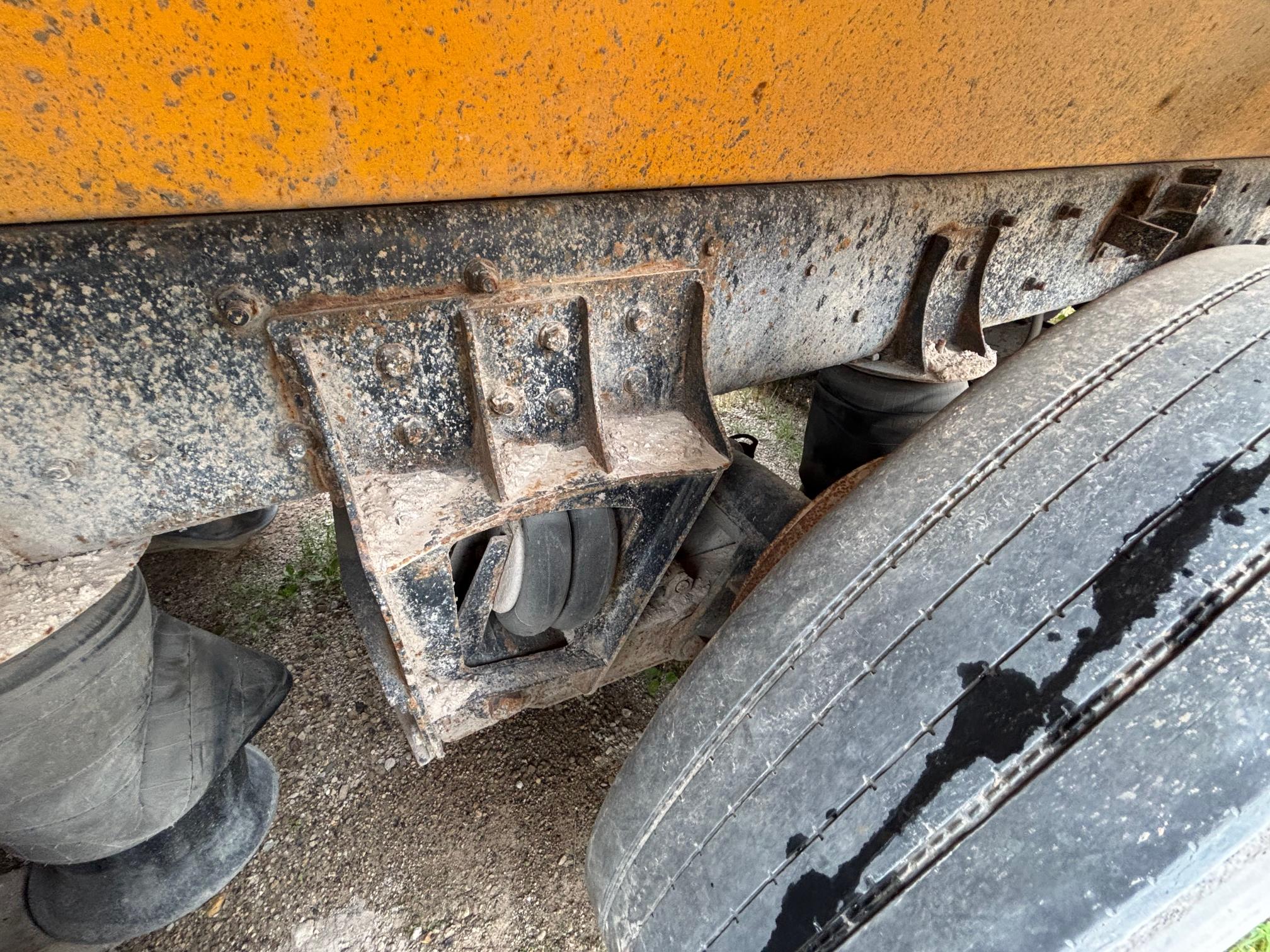 1995 MACK CL713 - Image 26